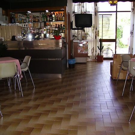 Hotel Villa Tua Riccione Exterior foto