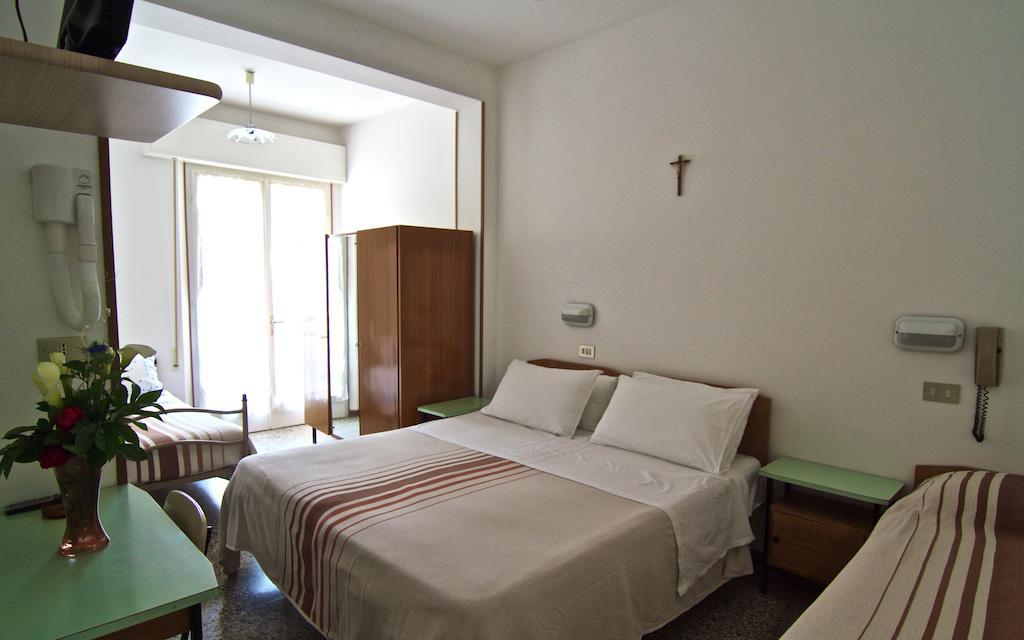 Hotel Villa Tua Riccione Quarto foto